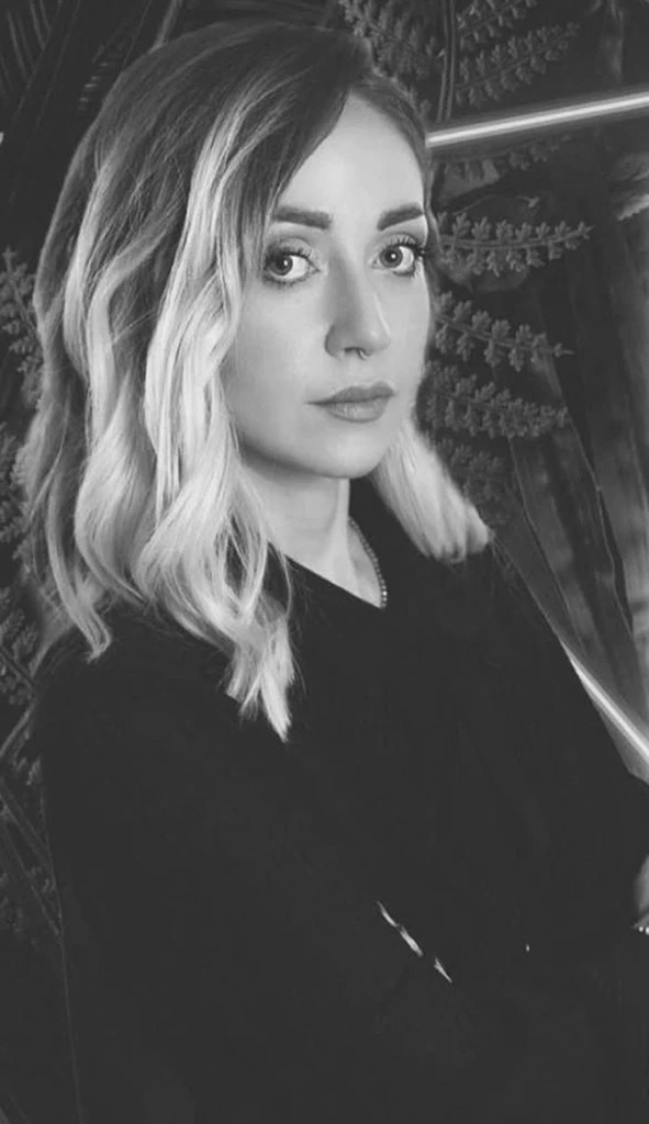 Ritratto in bianco e nero di Ilaria Orsenigo